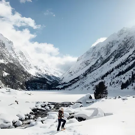 L'estive Des 100 Lacs, Piscine, * Cauterets